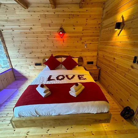 Goel Manzarali Ihvan Hotel Camlihemsin